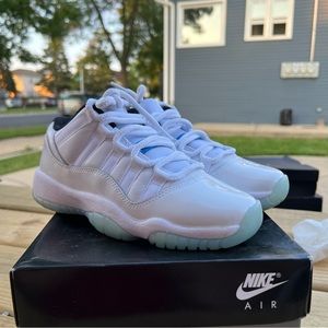 AIR JORDAN 11 RETRO LOW (GS)4Y